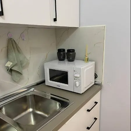 Traveler's Apartment *